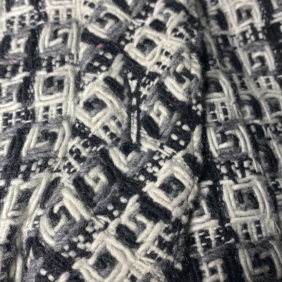 Boss Babe, WALTER BAKER, knit, button skirt!! - Picture 4 of 13